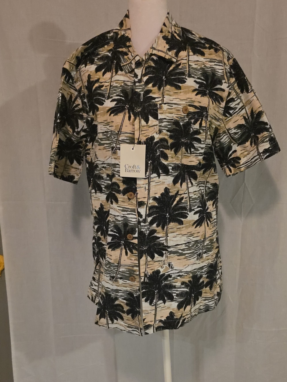 croft & barrow Black and Cream Palm Print Short Sleeve Button Shirt
